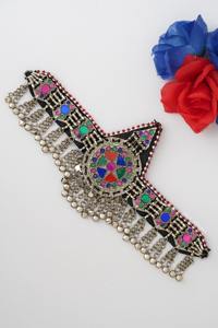 เครื่องประดับศีรษะชนเผ่าอัฟกันปี 2025 ด้วยดีไซน์แบบคูชีดั้งเดิม ประดับด้วยหินหลากสี งานกระจก และกระดิ่งห้อย - Product Image 4