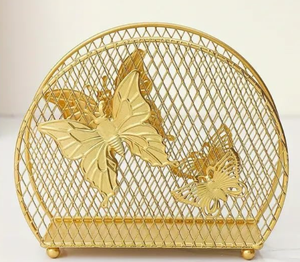 Porte-serviettes décoratif en laiton avec un design sculpté complexe ajoute du luxe aux tables Idéal pour les cadeaux disponibles au meilleur prix - Product Image 1