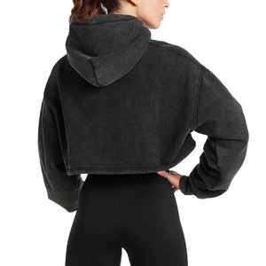 Sweat à capuche zippé tendance respirant pour femmes, léger, élégant et parfait pour une tenue décontractée et une superposition respirante - Product Image 6