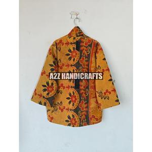 Chaqueta acolchada de punto de algodón con estampado Floral a mano, estilo bohemio Unisex, ropa de invierno de longitud corta, Kimono con detalle de botones - Product Image 6