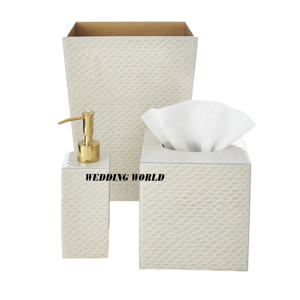 Fabricant d'ensemble de salle de bains en métal Accessoires de salle de bains design faits à la main brillant poli Nouvel ensemble de salle de bains classique et élégant - Product Image 2