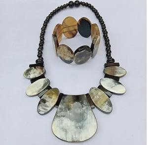 สร้อยคอแกะสลักอาเกตสไตล์ทะเลของผู้หญิงทำด้วยมือเครื่องประดับเขาควายน้ำงานฝีมือตามธรรมชาติขัดเงาขนาดตามสั่ง - Product Image 2