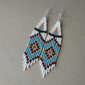 Pendientes largos hechos a mano con cuentas de semillas de vidrio para fiestas - Product Image 5