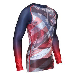 Camiseta de Compresión de Manga Larga con Protección UV UPF50, Sublimación Completa, Spandex, Cuello Redondo, Ajuste Delgado, con Diseño y Talla Personalizados - Product Image 3