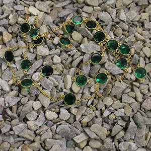 Elegante Collar de Apatita Redonda con Cadena Fina de Latón de 10 mm, Diseño de Joyería con Estilo - Product Image 1