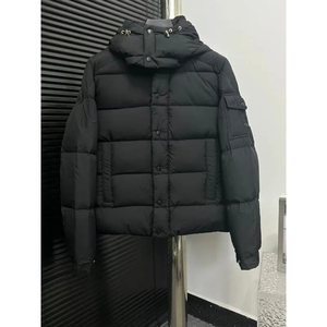 Chaqueta acolchada negra de alta calidad cálida a prueba de viento con Capucha con cordón hecha de lona duradera - Product Image 5