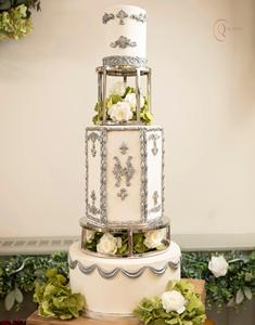 High Quality Metal Cake Stand with Elegant Texture, Designed for Professional <b>Bakers</b>, Home Kitchens, and Celebration Tables - Product Image 6