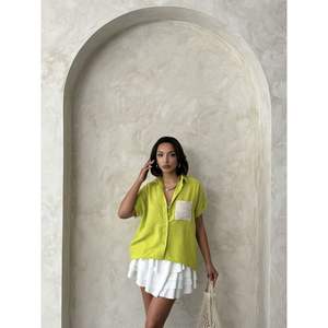 เสื้อเชิ้ตผ้าลินินสีเขียวพิสตาชิโอ Topshow สำหรับผู้หญิง เสื้อผู้หญิงพร้อมกระเป๋าปักลาย ขายส่งเสื้อเชิ้ตผ้าลินิน - Product Image 4