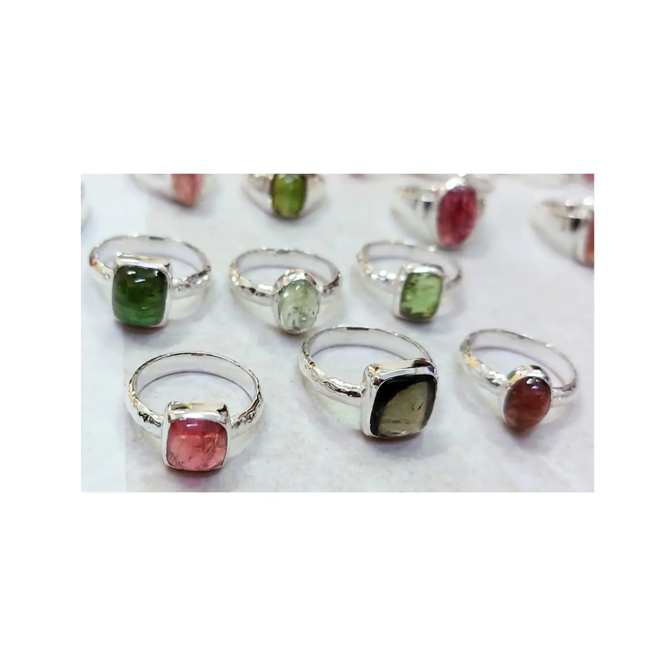 Beste Angebote Steinring mit mehrfarbigem Stein und Silbermaterial Ring zum Verkauf von indischen Exporteurs