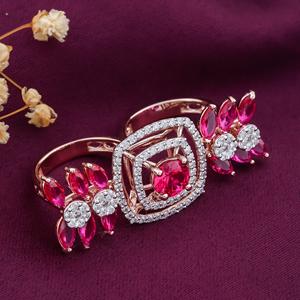 Anillos de Pareja de Plata de Ley 925 con Diamantes de Moissanita Elegantes y Más Vendidos para Compromisos y Aniversarios Disponibles para la Venta - Product Image 4