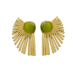 Recién llegado, juego de aretes chapados en oro con piedras preciosas de Calcedonia de espuma marina - Product Image 1