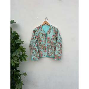 Veste bomber réversible en coton matelassé style bohème avec patchwork floral et logo personnalisé, taille XL - pour le printemps et l'automne - Product Image 1