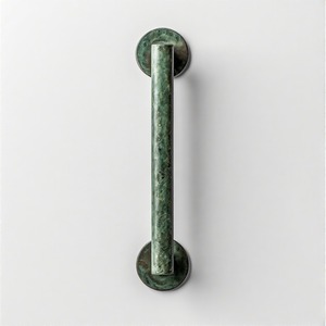 Prestique Tirador de manija de entrada Regal Crest Tirador de puerta de diseño premium en latón hecho a mano con acabado de pátina vintage - Product Image 4