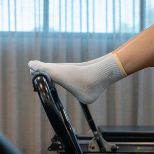 JZVINA fabricante personalizado logotipo bordado Yoga Pilates calcetines embalaje personalizado diseño multicolor soporte directo de fábrica - Product Image 6