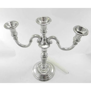 Chandelier en métal et acier inoxydable Design attrayant Décoration de table pour la maison Bougeoir Chandelier au prix de gros - Product Image 3