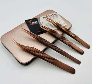 แหนบติดขนตาแบบมีด้ามจับสีโรสโกลด์ ประดับเพชร สแตนเลสอย่างดี จับแน่น ติดทนนาน รับสกรีนโลโก้ตามสั่ง - Product Image 1