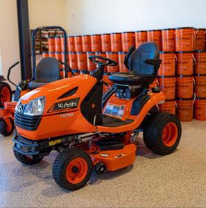 Vente en gros de tondeuse autoportée Kubota GR2110 190cc Diesel 4x4, puissante, 2 temps, pour une tonte industrielle efficace. - Product Image 6