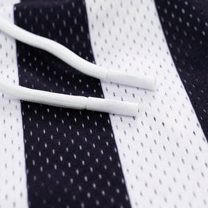 Pantalones cortos de malla de sublimación personalizados de poliéster 100% de alta calidad, tejido con cordón medio unisex personalizado con logotipo en la parte delantera - Product Image 5