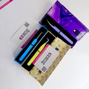 Pince à épiler pour cils en acier inoxydable de haute qualité, à pointe fine à 90 degrés, avec isolation par revêtement en poudre de différentes couleurs - Product Image 2