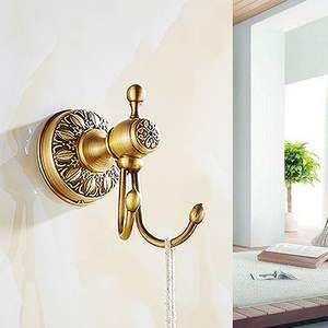 Ganchos de pared de latón de diseño vintage hechos a mano para casas modernas y rústicas para mejorar la funcionalidad de la decoración de la pared - Product Image 4