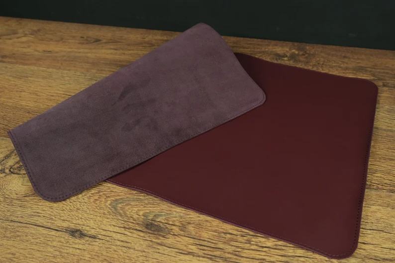 สีน้ำตาลแดง