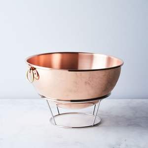 Bol de service en cuivre, parfait pour servir des friandises festives, des plats savoureux et divers délices savoureux lors de réunions - Product Image 6