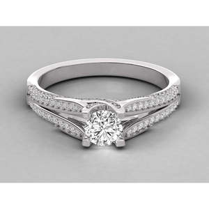 Anillo Brillante de Oro de 9K para Mujer con Diamante Solitario Cultivado en Laboratorio, Elegante y Lujoso - Product Image 4