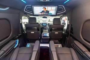 Minibús VIP de Lujo 2025 - Negro - Gris Metálico, Motor Diésel/Gasolina, Volante a la Izquierda, Transmisión Automática, Emisión Euro V, Listo para Exportación - Product Image 6