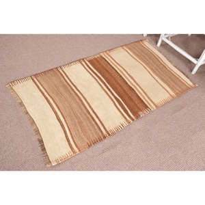 Vintage Turkish Kilim Oversize Rug 2.6x4.6 ft, <b>Brown</b> Check Rug <b>Wool</b> - Product Image 2