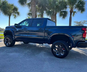 LOS MÁS VENDIDOS: Chevrolet Silverado 1500 Limited Crew Cab RST Black Widow 2022 (LHD/RHD) - Product Image 4