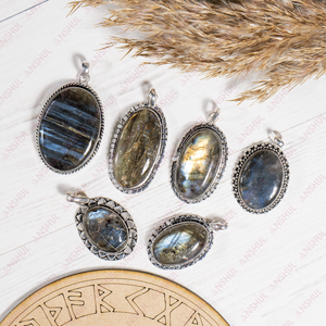 Pendentif ovale en labradorite tendance, cristaux de guérison de qualité supérieure pour la méditation, bijoux pour occasions spéciales, prix de gros - Product Image 1