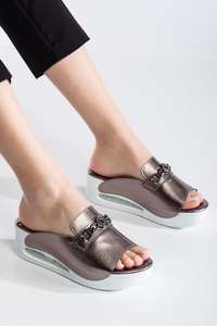 Snap-on Buckle Orthopedic Sole <b>Women's</b> <b>Slippers</b> Model - Product Image 2