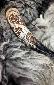 Cuerno de búfalo medieval grande tallado a mano y pulido, cuerno para beber, estilo náutico, adornos navideños para Mead Ale - Product Image 2