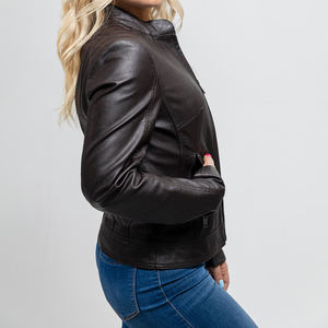 Veste en cuir pour femme la plus vendue Coupe ajustée et design simple Vêtement décontracté personnalisable pour l'hiver Tissu teint - Product Image 4