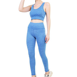 Conjunto de Yoga de Calidad Superior en Venta, Ropa Deportiva Transpirable de Secado Rápido sin Costuras para Mujer, Hecho en Pakistán - Product Image 4