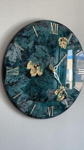 POR RELOJ DE PARED DE RESINA CON Reloj de pared de diseño artístico hecho a mano único Arte de resina de La India - Product Image 6