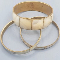 HF Crafts 'Bracelet de manchette en corne de buffle naturelle de haute qualité fait à la main Bracelets en cristal pour femmes à faible coût