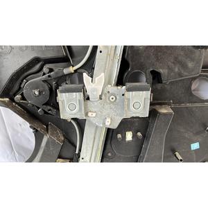 Mécanisme de lève-vitre avant gauche FORD Fiesta 6ème Série Restyling (13>) C1BBA045H17AB - Product Image 3