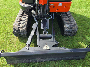 Miniexcavadora KX057-5 de 5.5 Toneladas con Motor y Bomba, con Cucharón de Excavación para Construcción, Jardinería y Movimiento de Tierras - Product Image 6