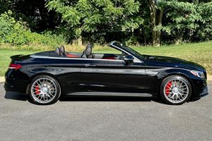 UTILISÉ EN BON ÉTAT 2021 Mer ce d es-AMG C63 S Cabriolet - Product Image 2