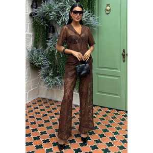 Conjunto de Pantalones de Encaje Forrados de Dos Piezas 10119 para Verano - Product Image 1