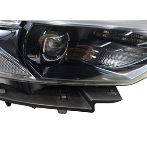 FARO DELANTERO DERECHO MASERATI Levante Serie 670034638 (16>) - Product Image 3