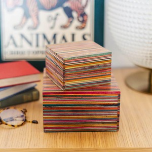 Boîte en bois avec doublure colorée Boîte en bois de manguier avec intérieur coloré Boîte en bois de manguier par l'artisanat en croissant - Product Image 4
