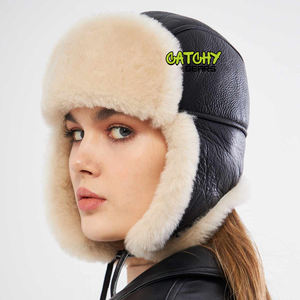 Gorro de Aviador de Cuero Negro para Mujer con Forro de Piel de Oveja Suave, Estilo Trapper de Invierno - Product Image 2