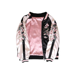 Chaquetas Bomber Bordadas de Diseño Personalizado, Chaquetas Parka de Invierno Impermeables y Resistentes al Viento con Diseños Florales Impresos en Poliéster de Alta Calidad - Product Image 3
