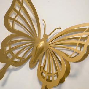 Art mural en métal doré en forme de papillon décoratif pour la maison, le salon, la chambre à coucher et décoration murale haut de gamme, fabriqué à la main en Inde - Product Image 4