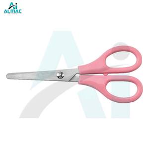 กรรไกร Almac สำหรับใช้ในครัวเรือนที่เชื่อถือได้ซึ่งมีโครงสร้างที่ทนทานเหมาะสำหรับการประชุมเชิงปฏิบัติการโรงรถในห้องครัวและงานสำนักงาน - Product Image 4