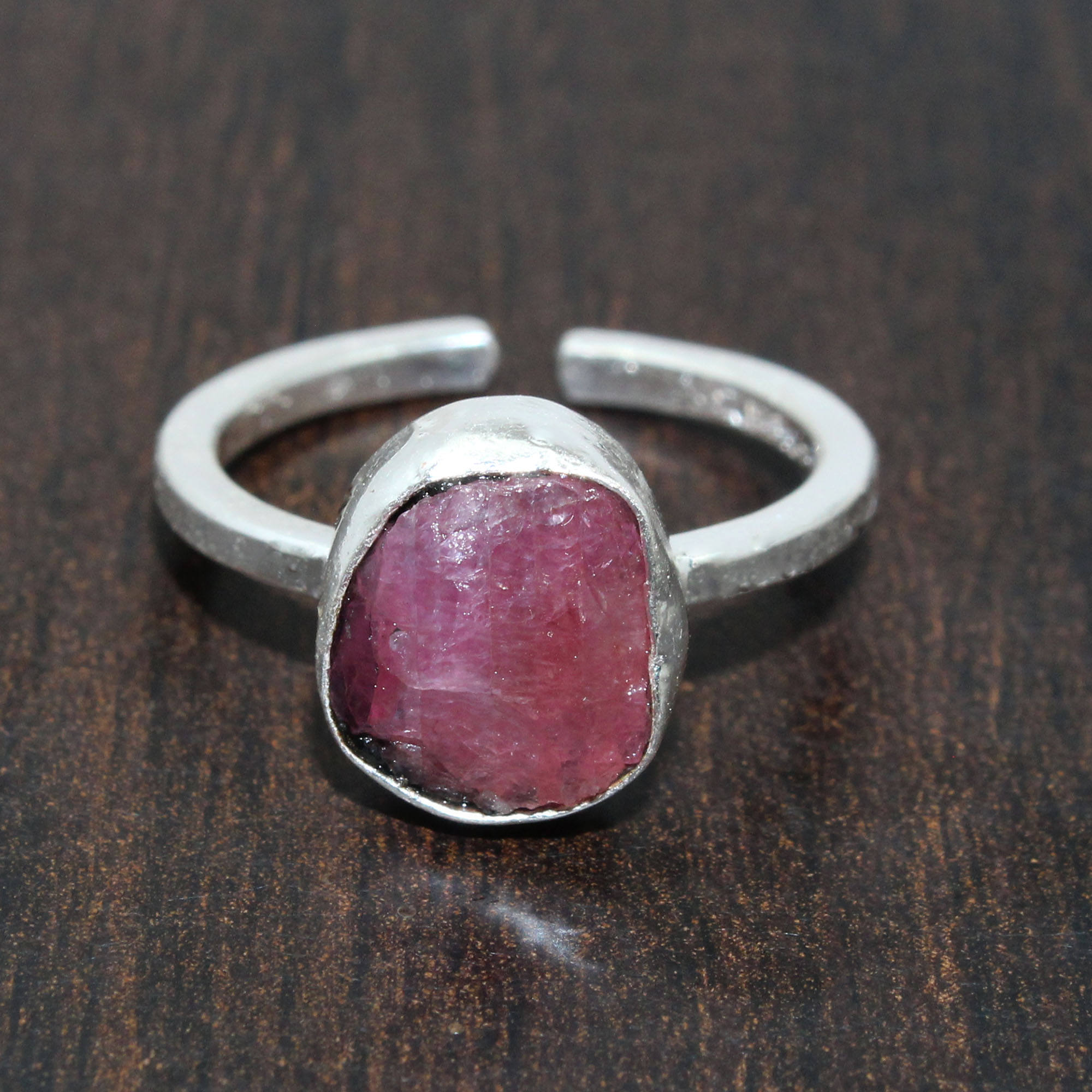 แซฟไฟร์สีชมพู