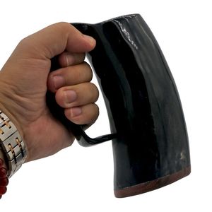 Tasse à corne à boire Viking fabriquée à la main Verre à vin parfaitement poli pour café ou bière Tasse à café unique de style Viking - Product Image 5