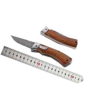 Couteau de poche pliant fabriqué à la main OEM haut de gamme Couteau de camping en acier damas avec poignée en fibre de carbone de boutique comprenant du cuir - Product Image 4